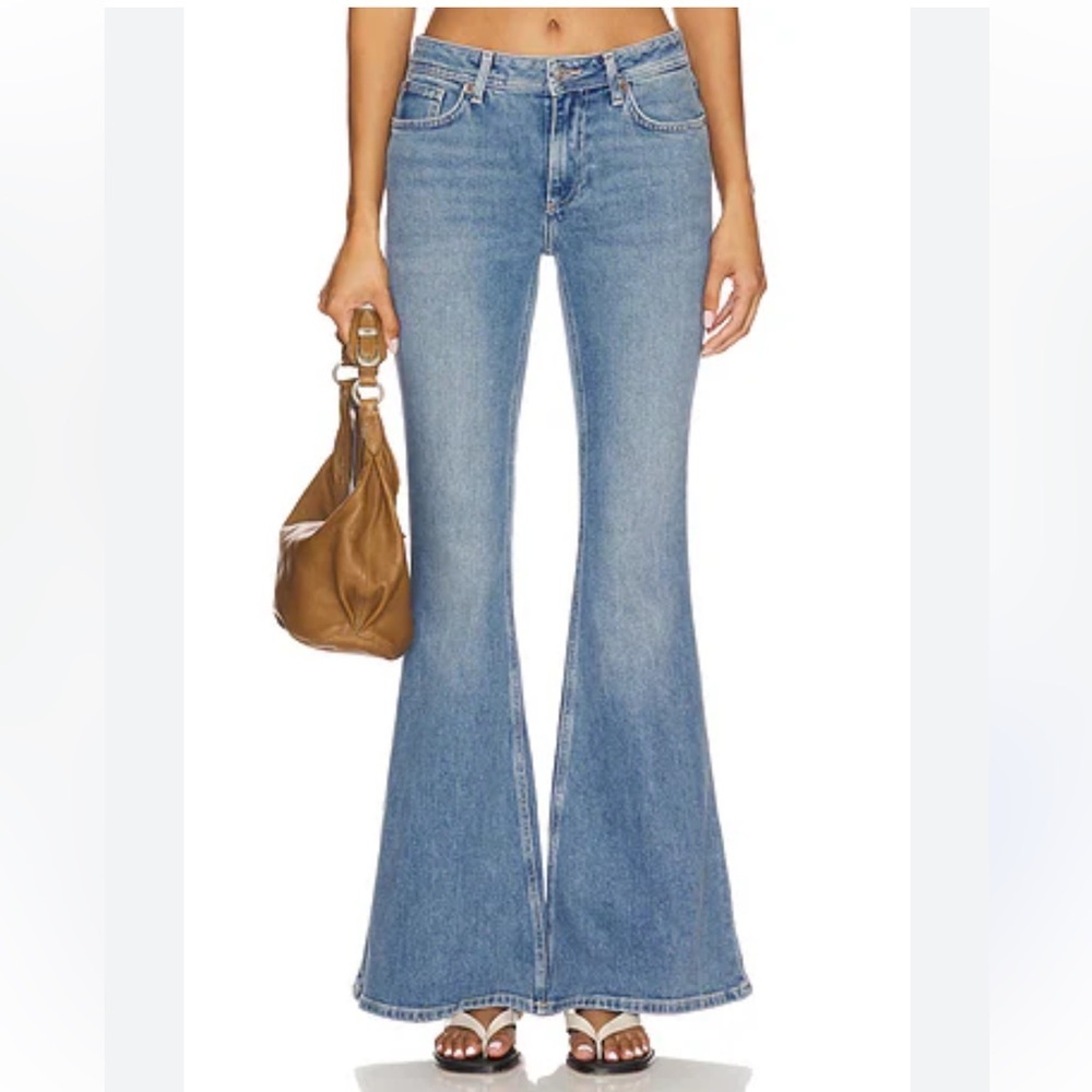 Frame Revolve Le High Flare in Ashton Denim Women's Light Blue Flare Jeans